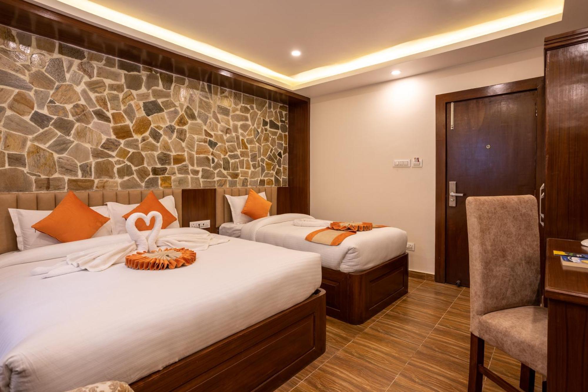 Airport Himalaya Boutique Hotel Katmandu Dış mekan fotoğraf
